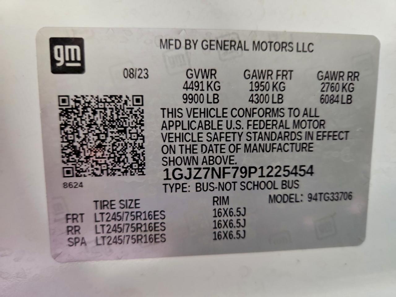 2023 GMC Savana G3500 LS