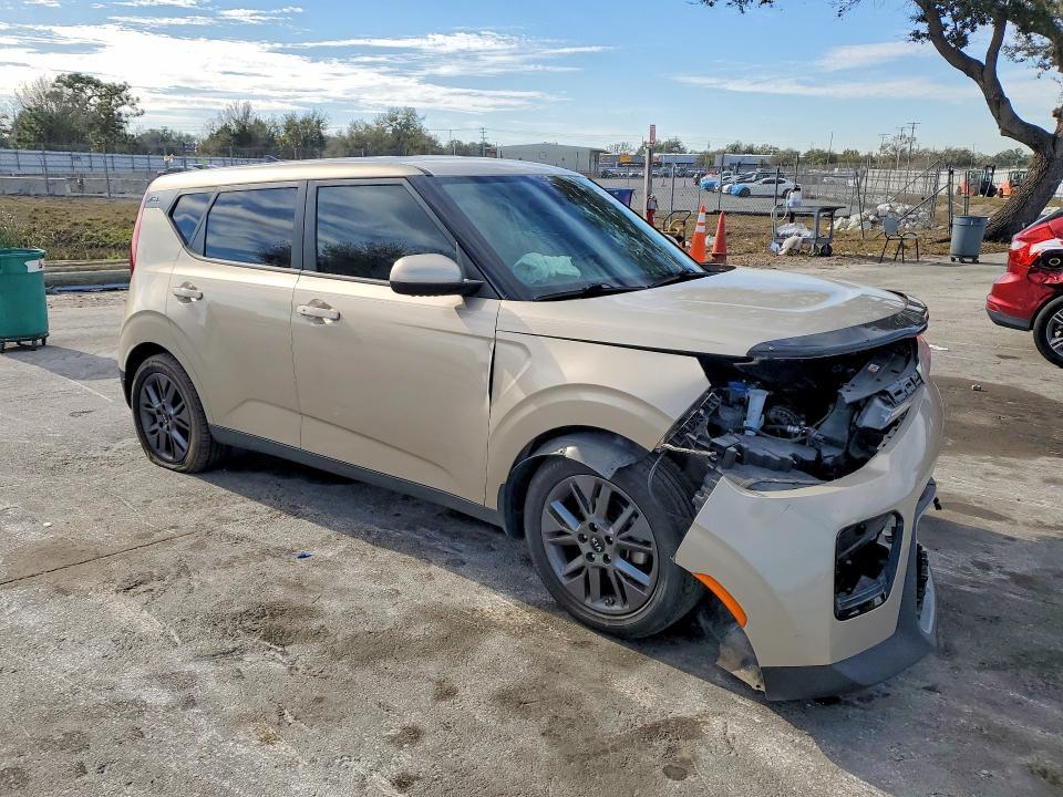 2020 KIA Soul ex