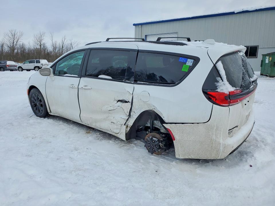 2022 Chrysler Pacifica Touring l