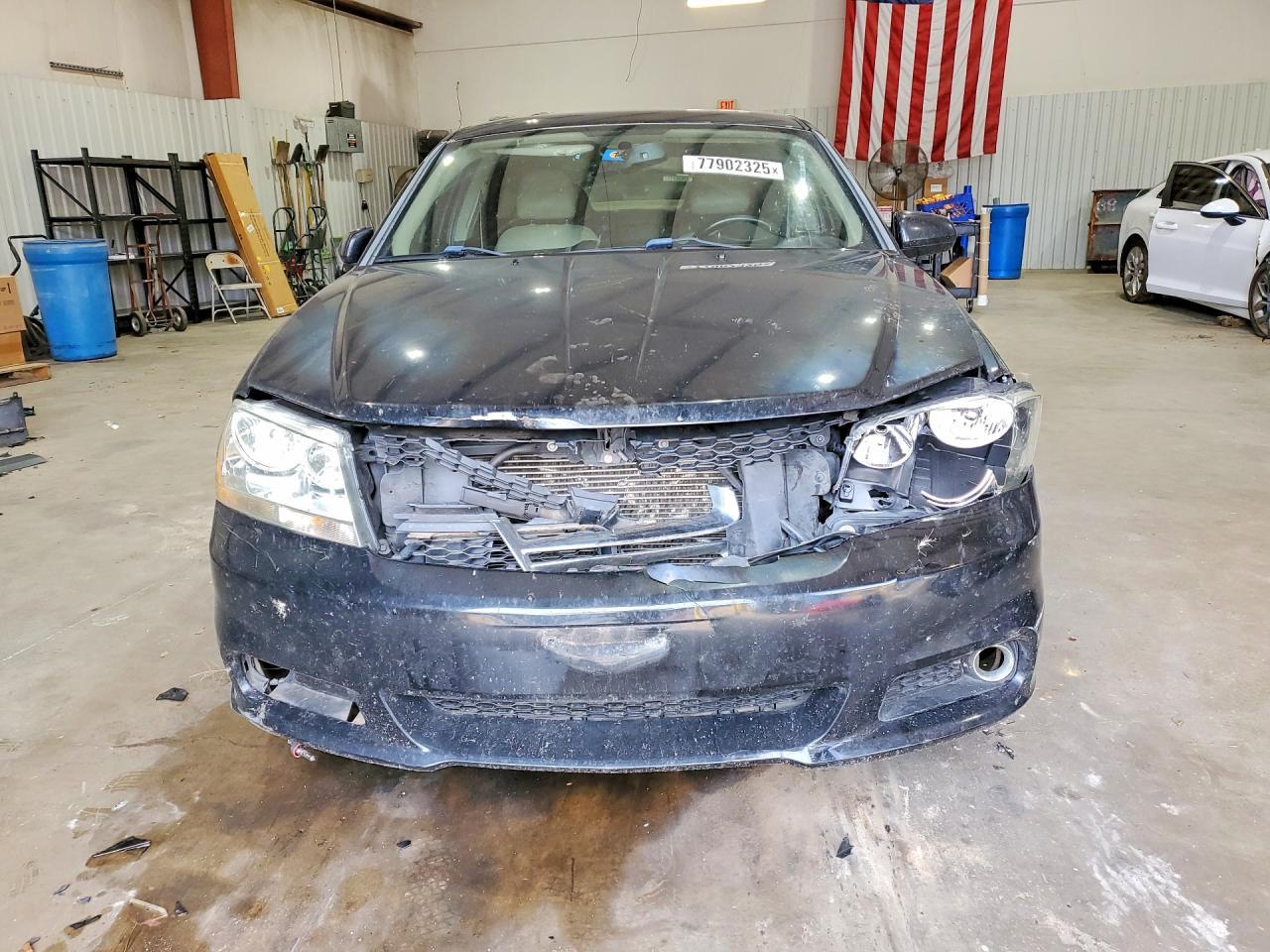 2011 Dodge Avenger lux