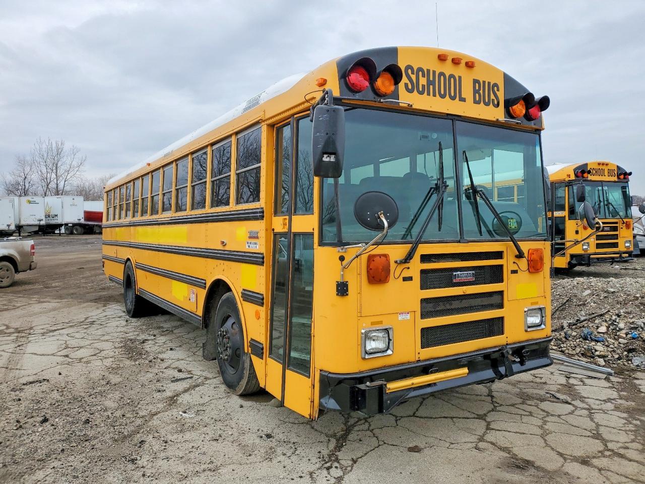 2011 Thomas SAF-T-LINER HDX-School Bus