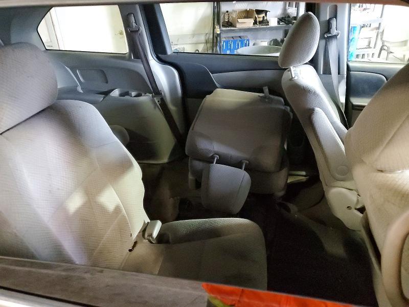 2014 Honda Odyssey lx