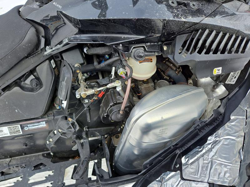 2023 Skidoo Renegade Adrena