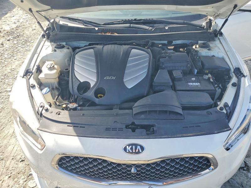 2015 KIA Cadenza Premium