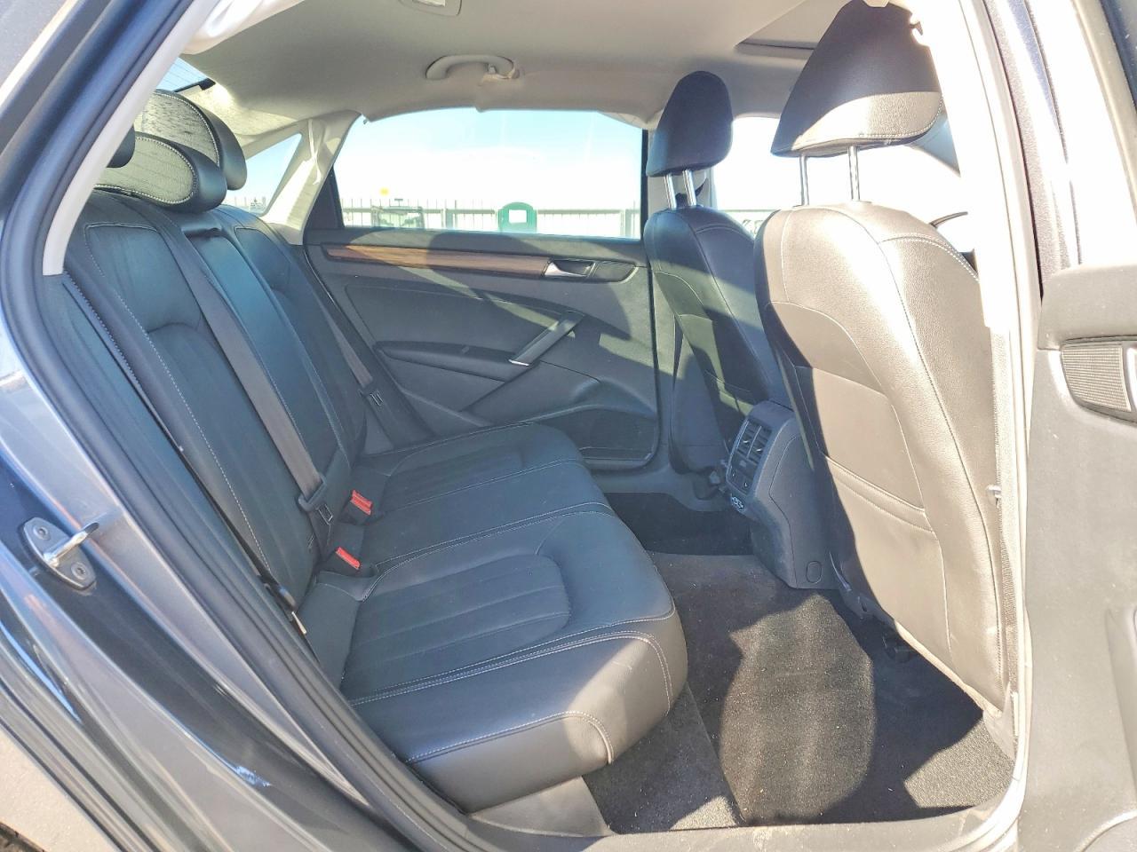 2022 Volkswagen Passat Limited Edition