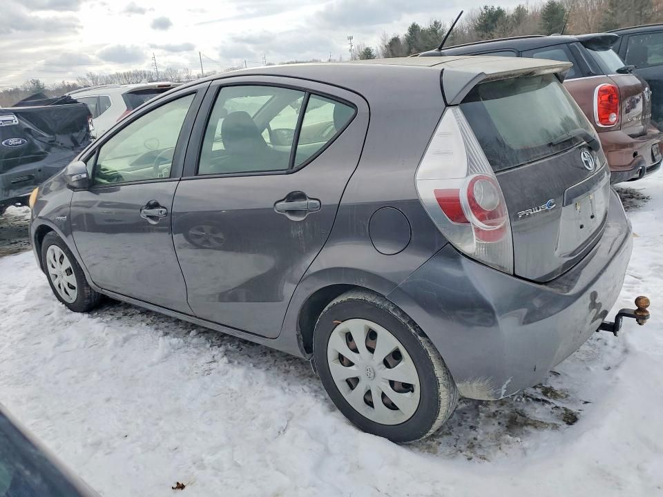 2013 Toyota Prius c Three