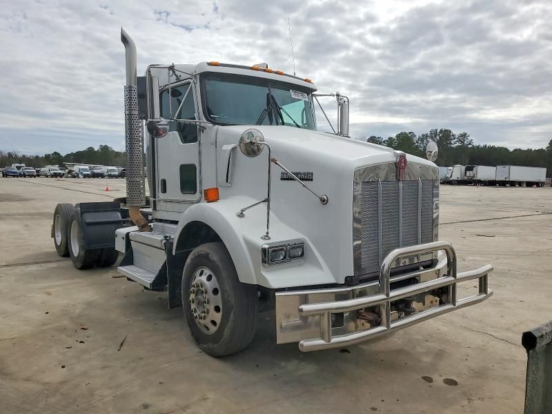 2019 Kenworth T800 Semi Truck