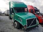 2006 Volvo VNL Semi Truck