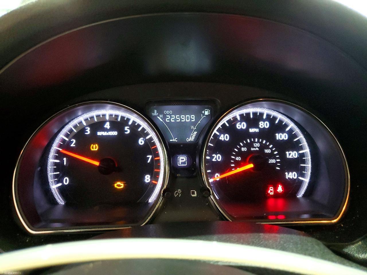2017 Nissan Versa sv