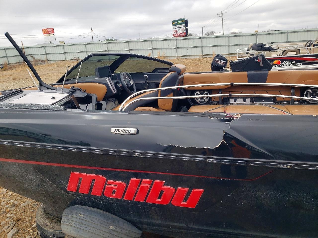 2021 Malibu Boat