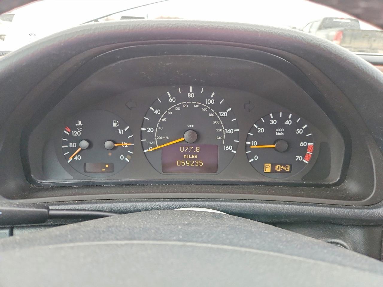 2001 Mercedes-Benz Clk 320