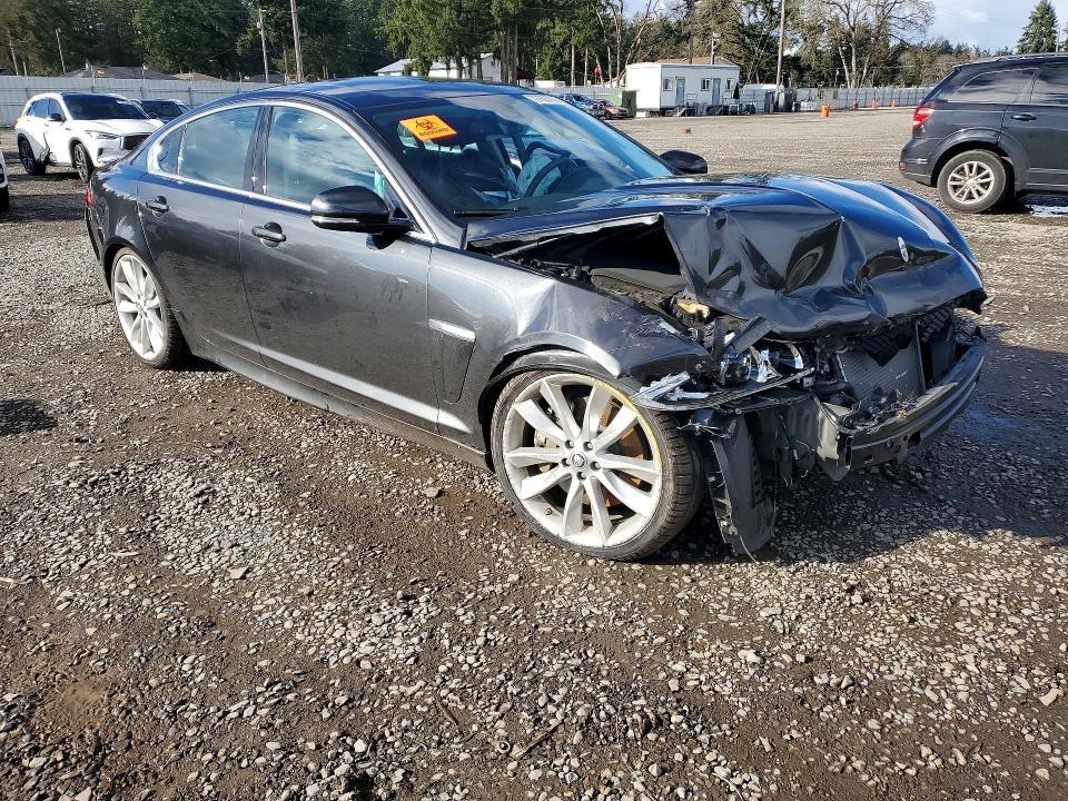 2013 Jaguar XF