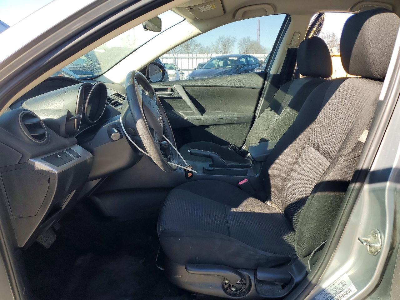 2013 Mazda 3 I