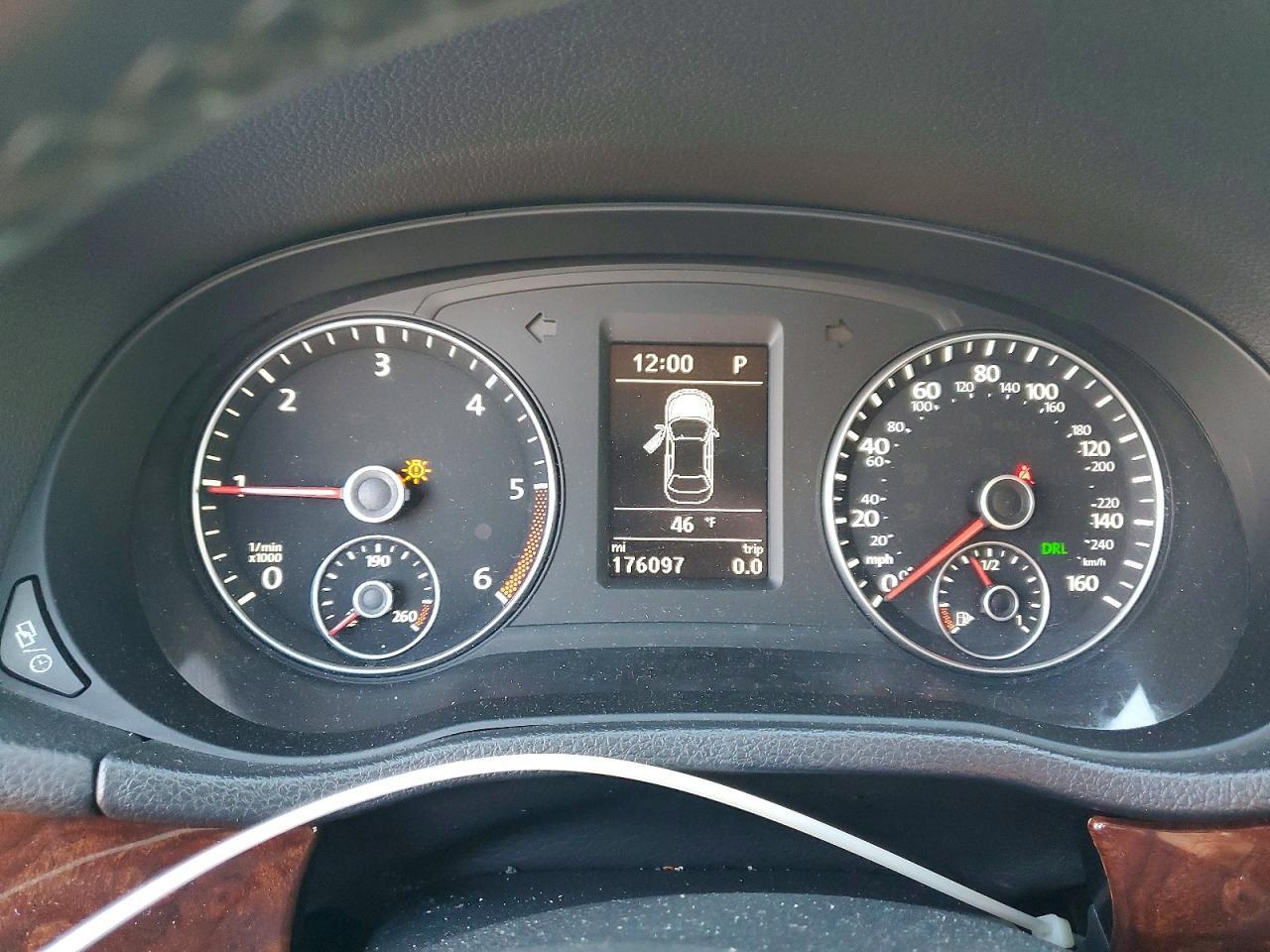 2013 Volkswagen Passat sel