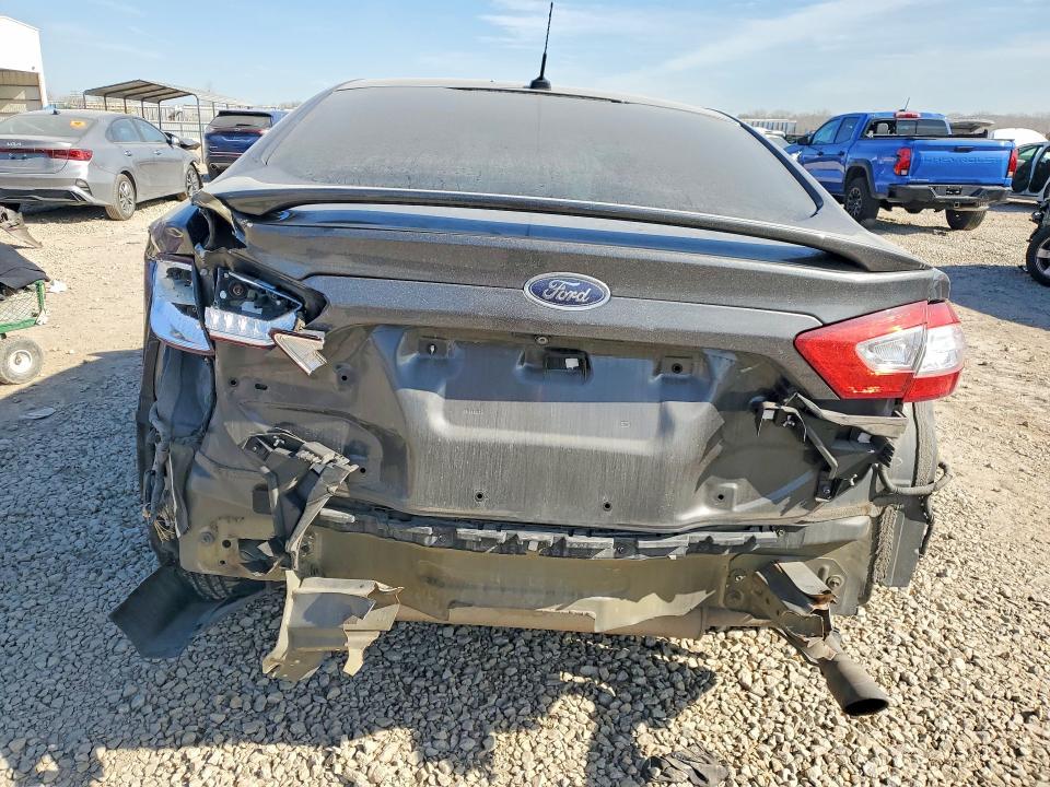2016 Ford Fusion se