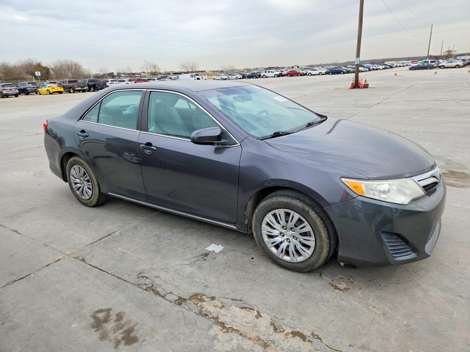 2012 Toyota Camry le