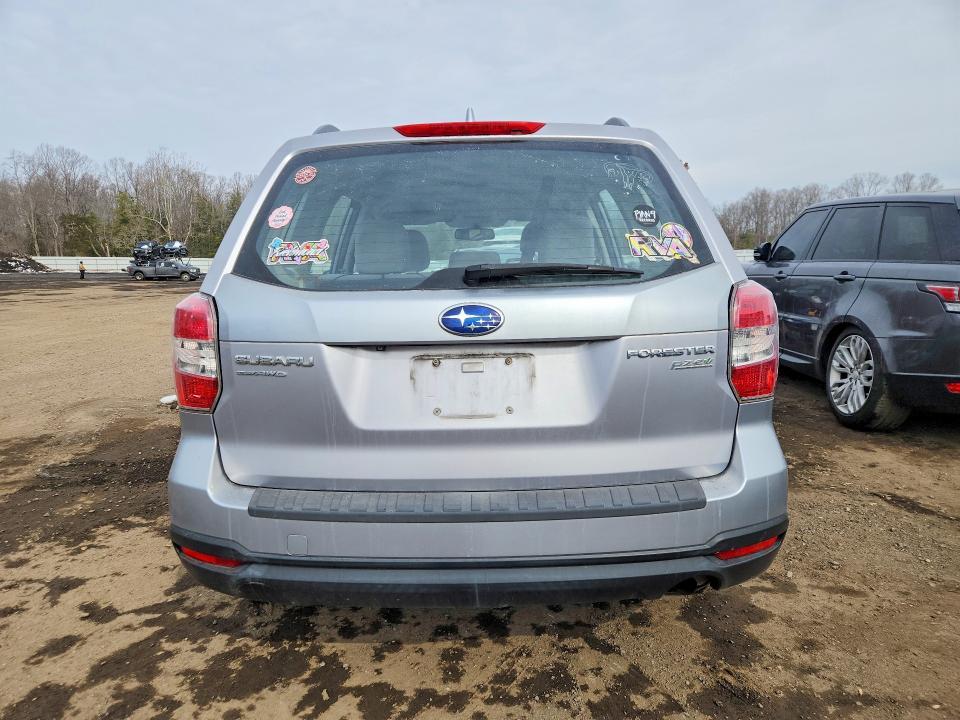 2016 Subaru Forester 2.5i