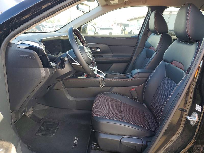 2025 Nissan Kicks sr