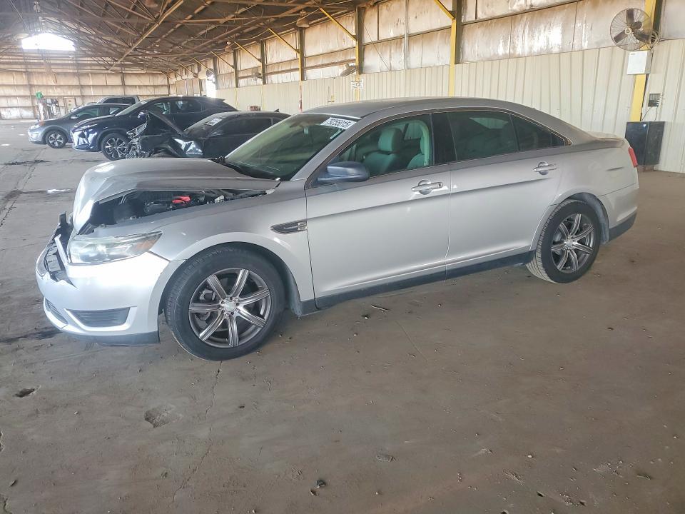 2015 Ford Taurus se