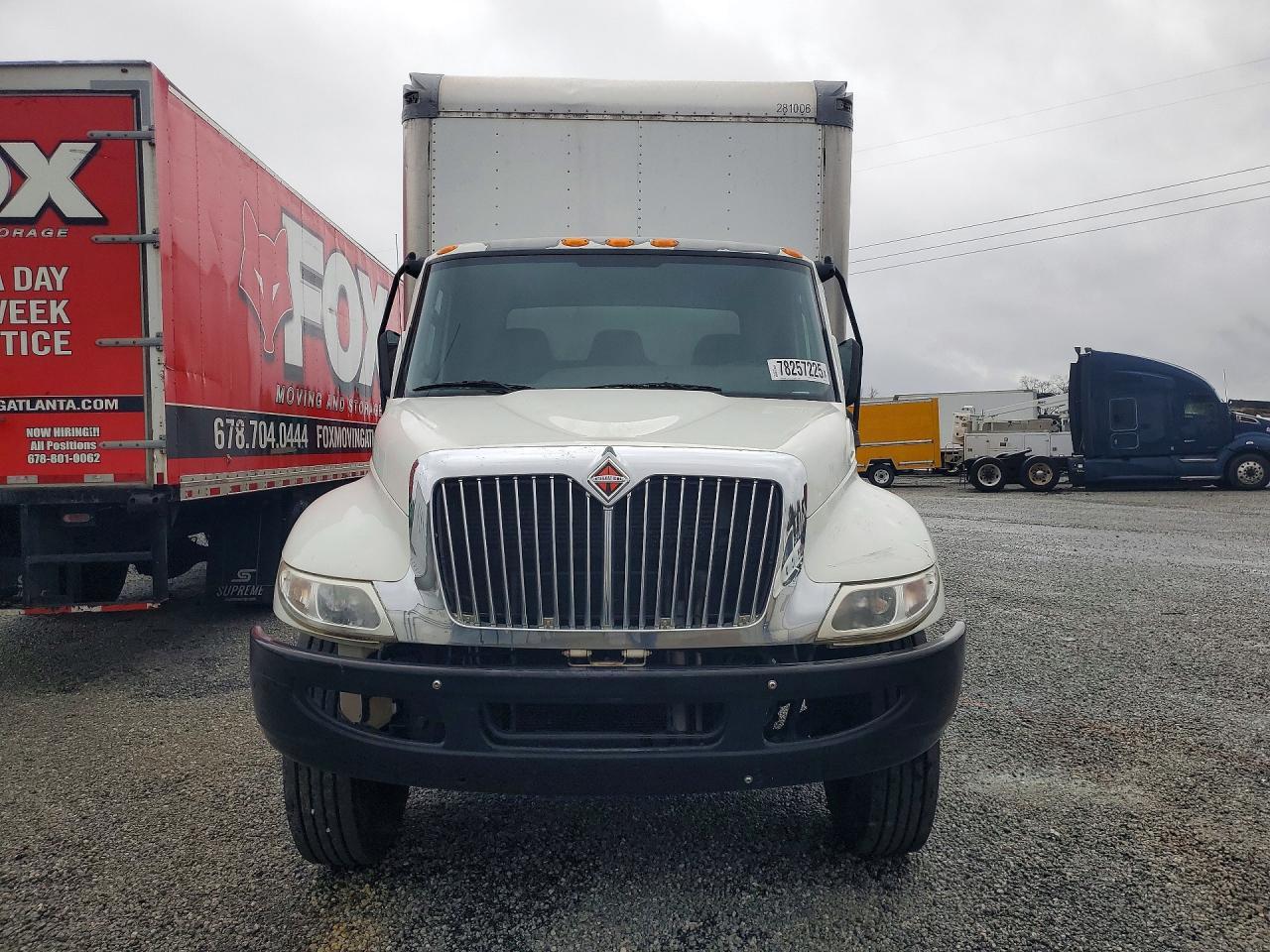 2019 International MV607 BOX Truck