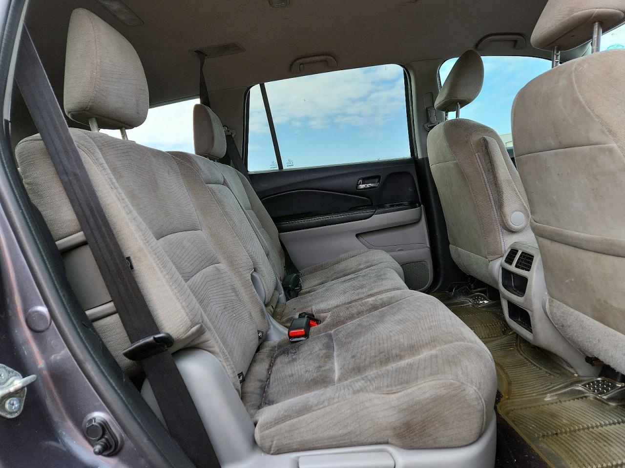 2017 Honda Pilot lx