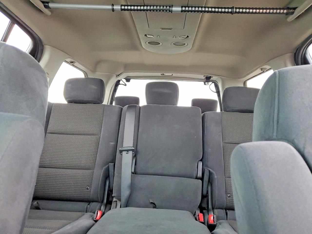 2011 Nissan Armada sv