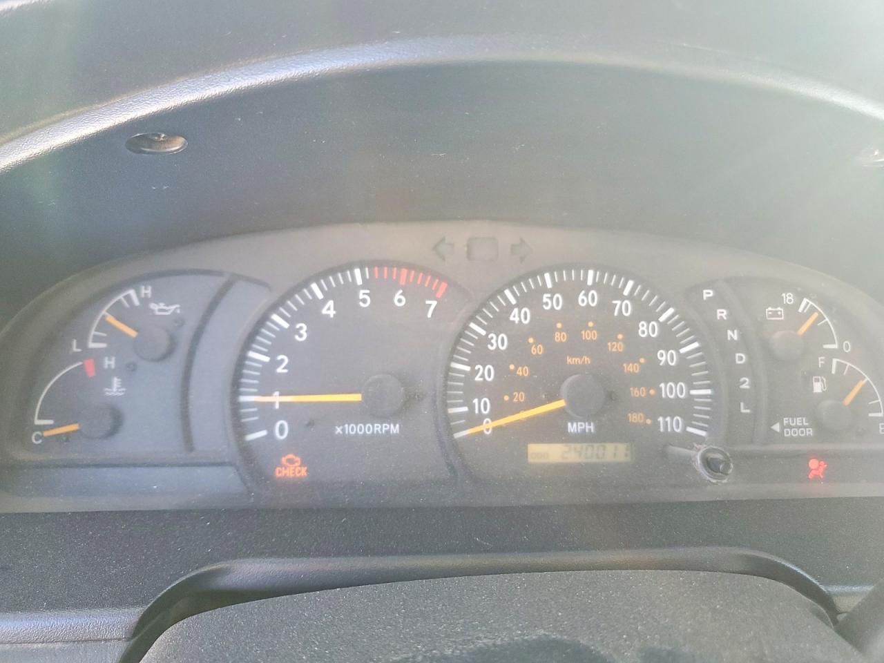 2004 Toyota Tundra SR5