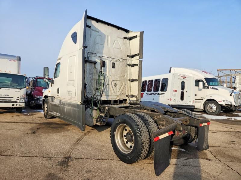 2016 Freightliner Cascadia 125 Semi Truck