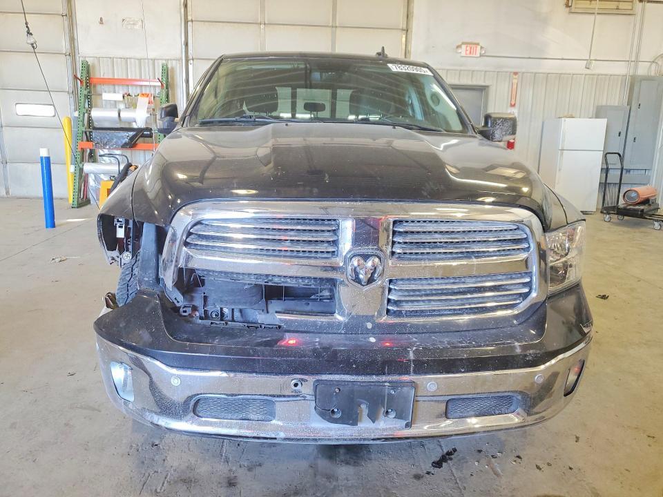 2016 Dodge Ram 1500 slt