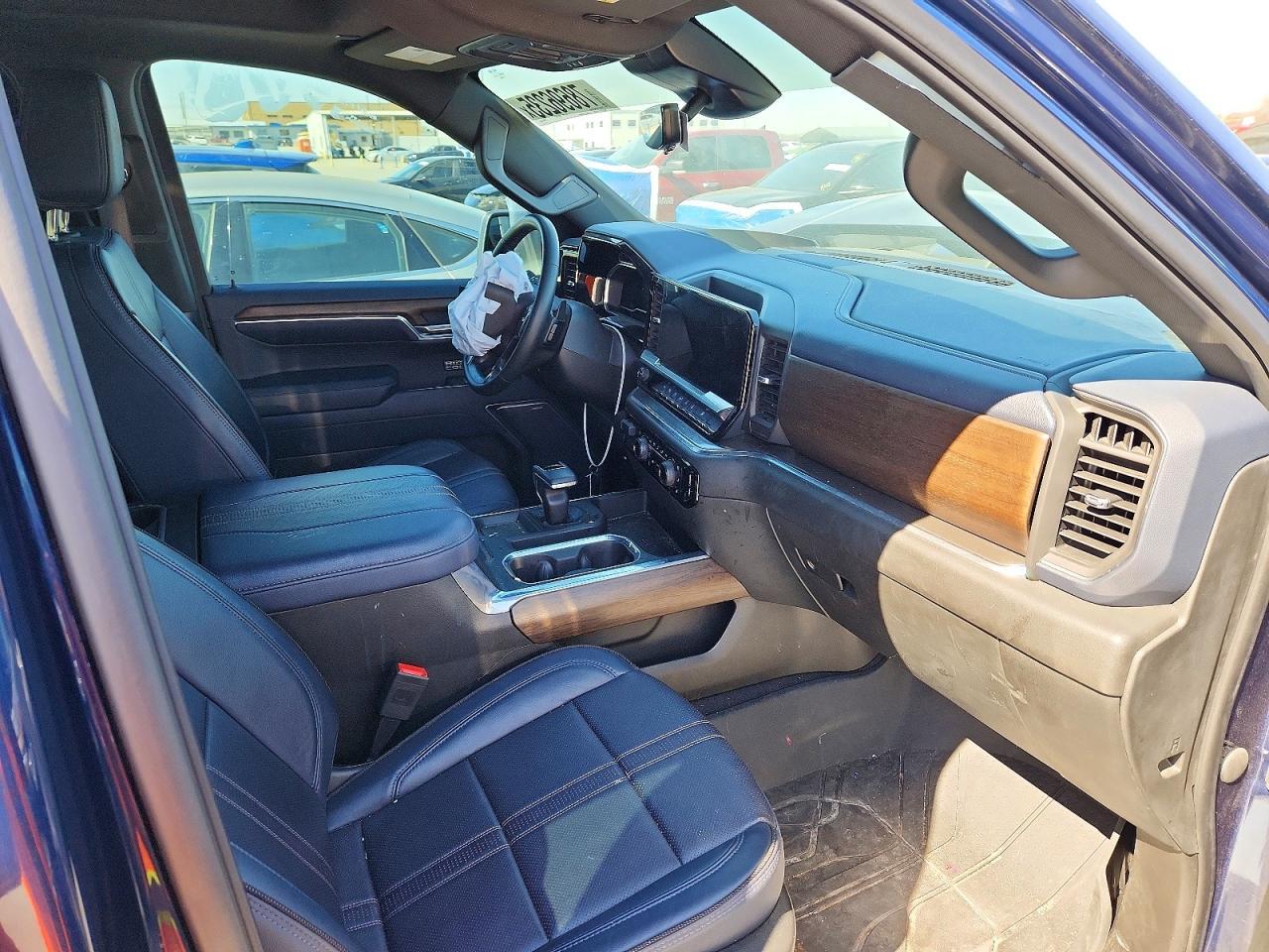 2023 Chevrolet Silverado C1500 High Country