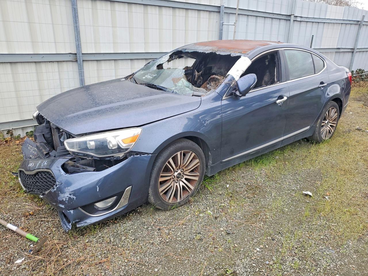 2014 KIA Cadenza Premium
