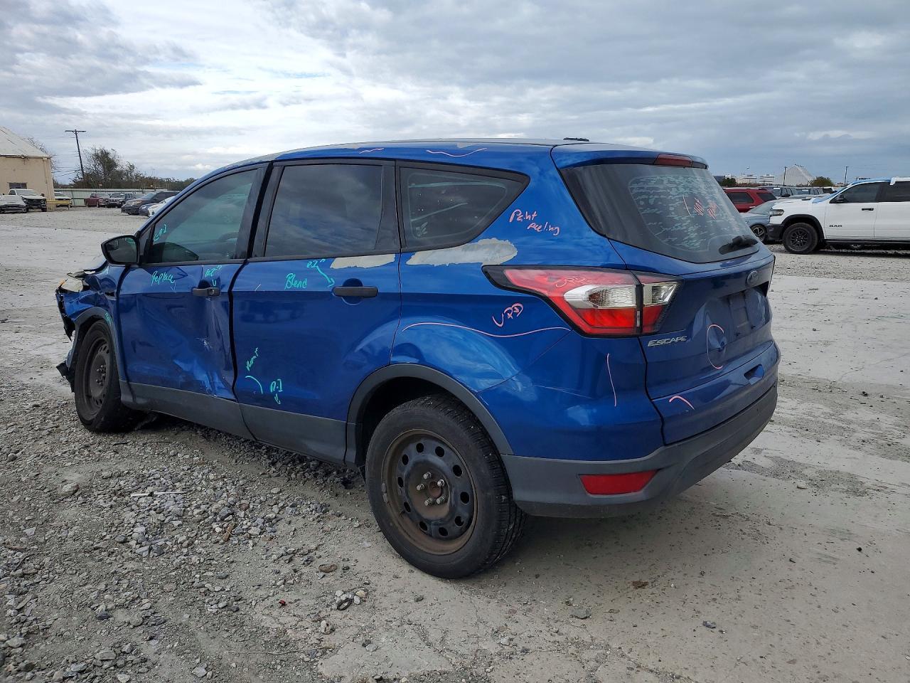 2017 Ford Escape s