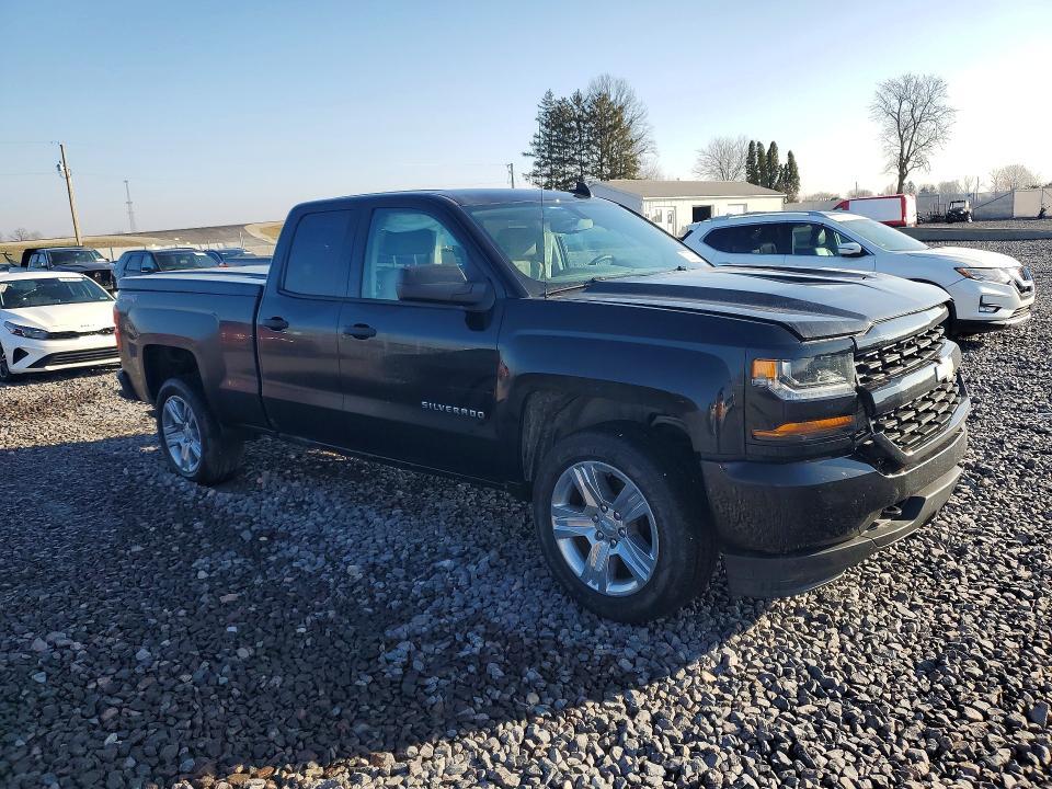 2017 Chevrolet Silverado K1500 Custom