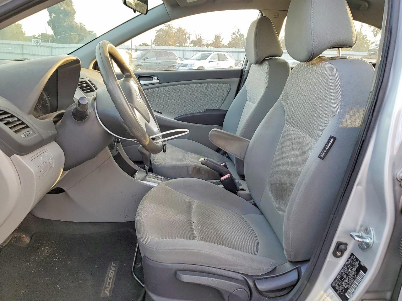 2012 Hyundai Accent gls