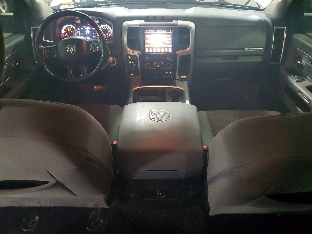 2017 Dodge Ram 1500 slt