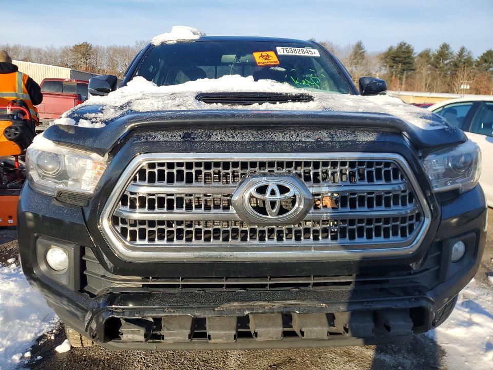 2017 Toyota Tacoma trd Sport