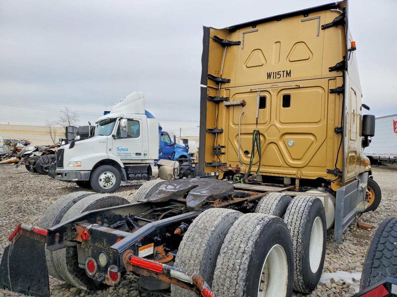 2016 Freigliner 2016 Freightliner Cascadia 126 Semi Truck