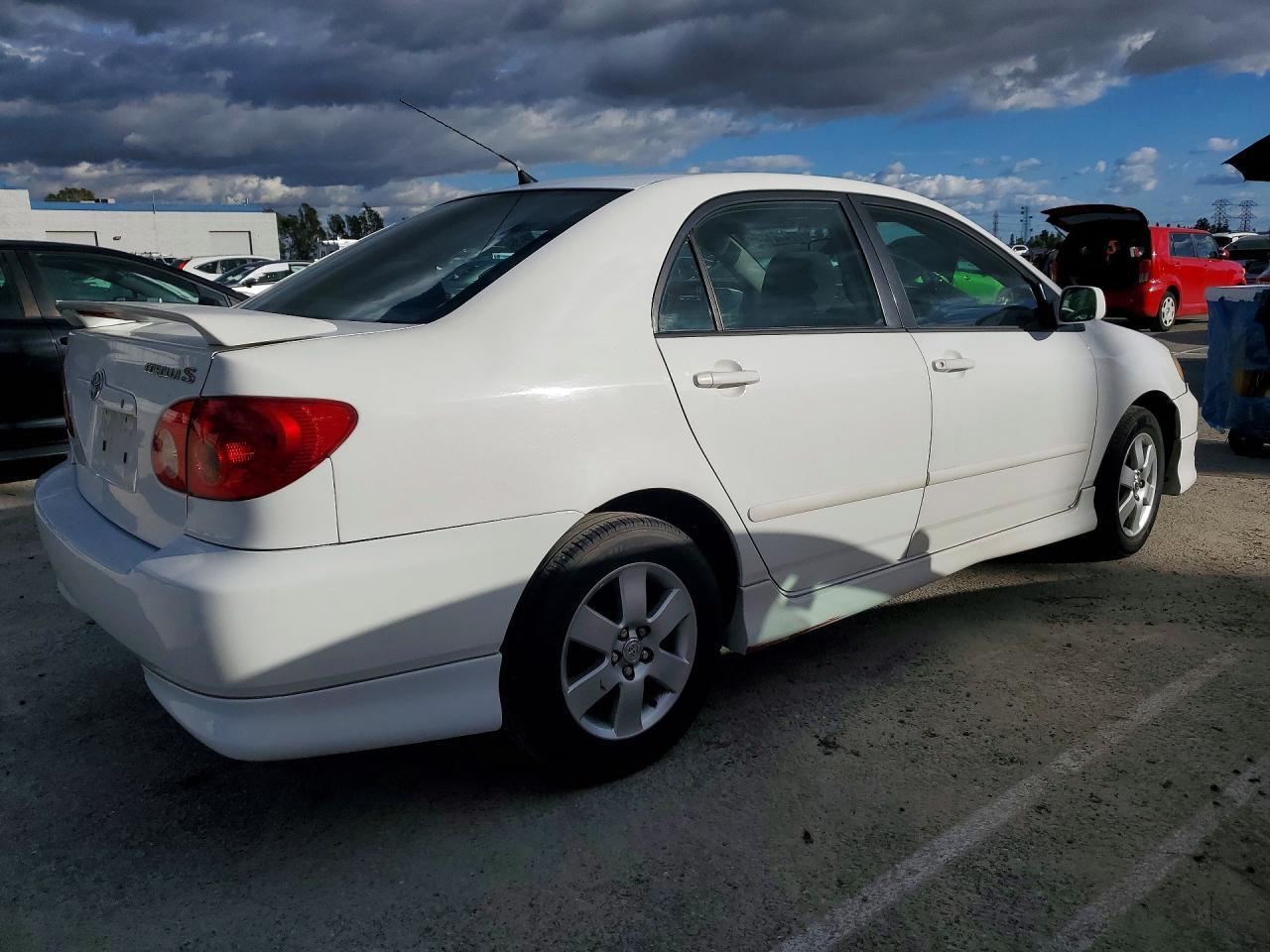 2005 Toyota Corolla ce
