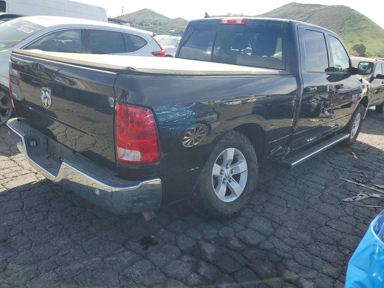 2020 Dodge Ram 1500 Classic slt