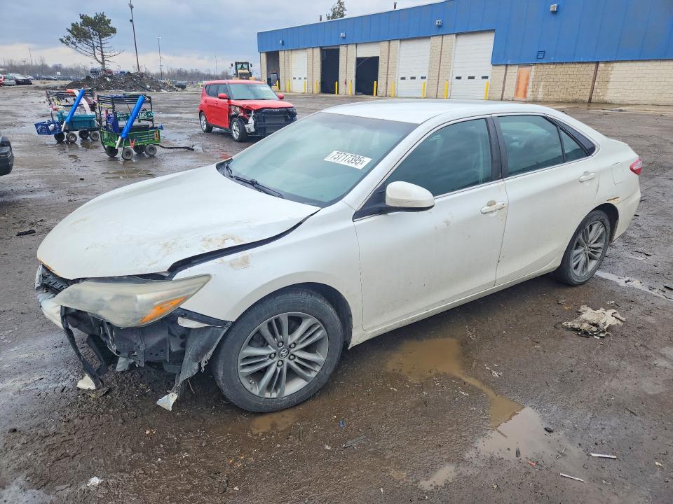 2017 Toyota Camry le