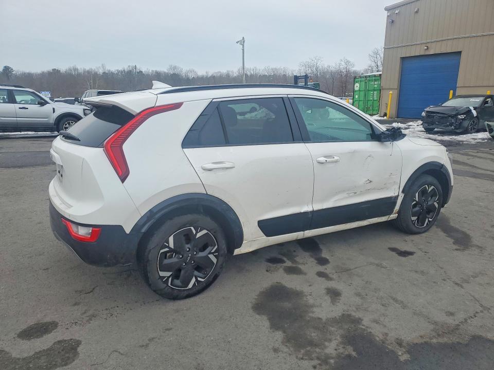 2023 KIA Niro ev Wind