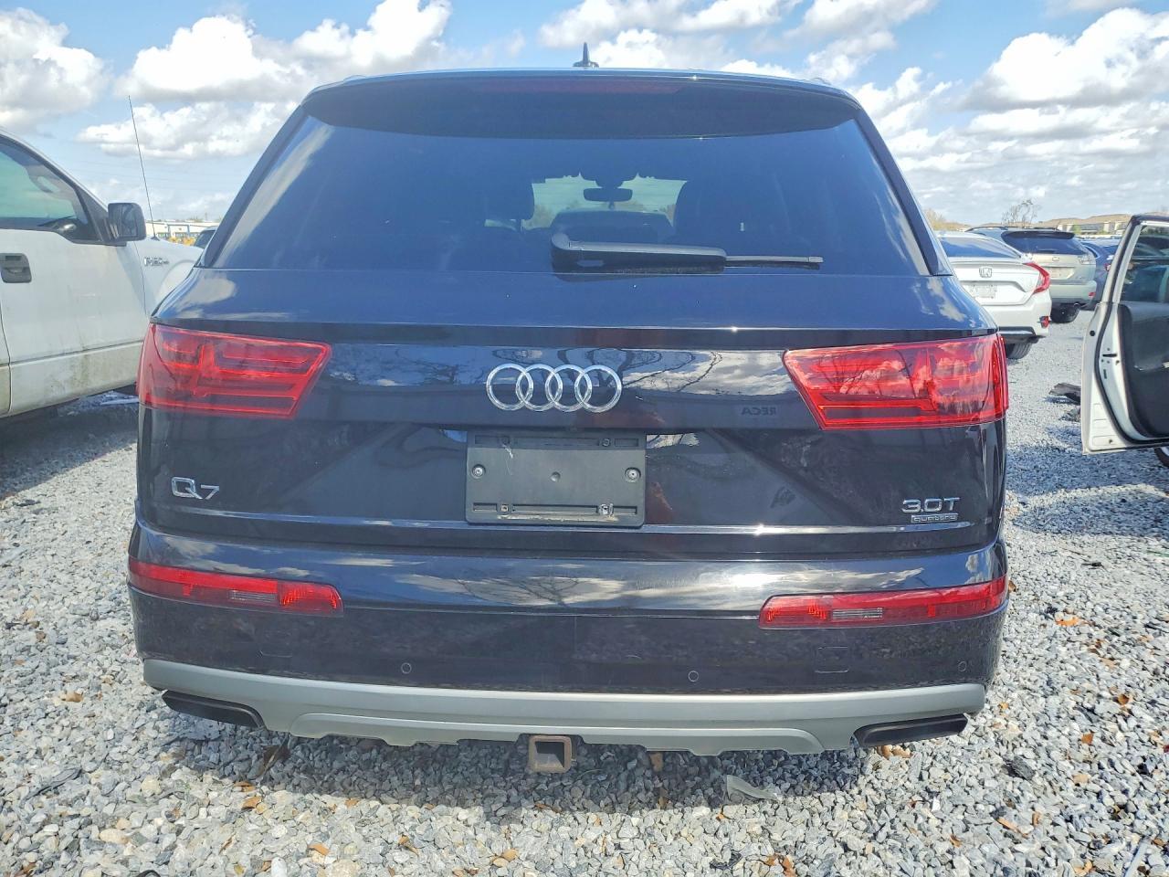 2017 Audi Q7 Prestige