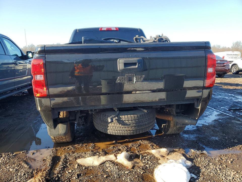 2018 Chevrolet Silverado K1500 Custom