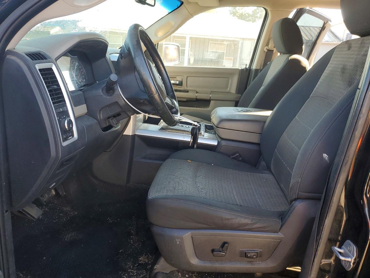 2012 Dodge Ram 1500 slt