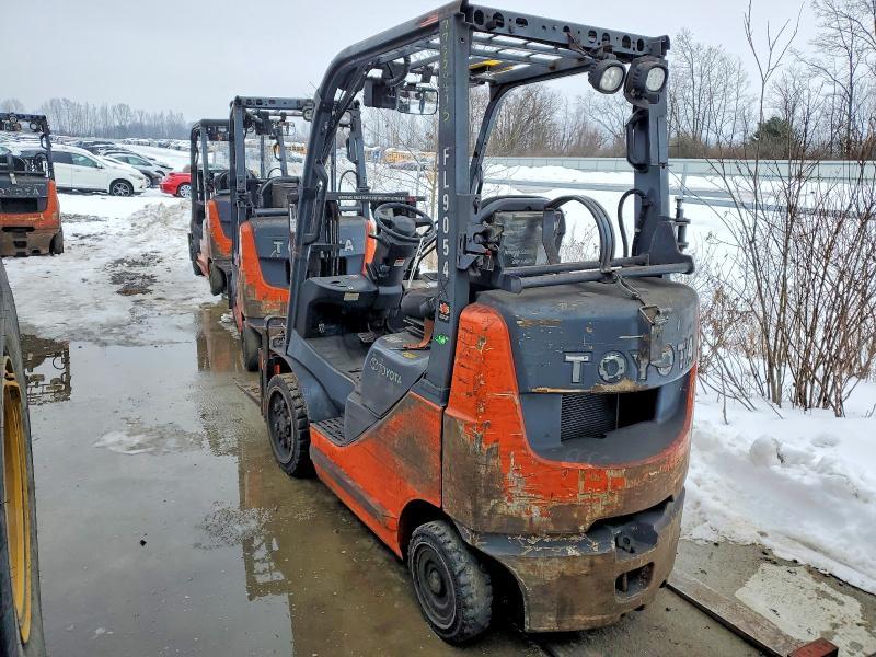 2014 Toyt Forklift-forklift