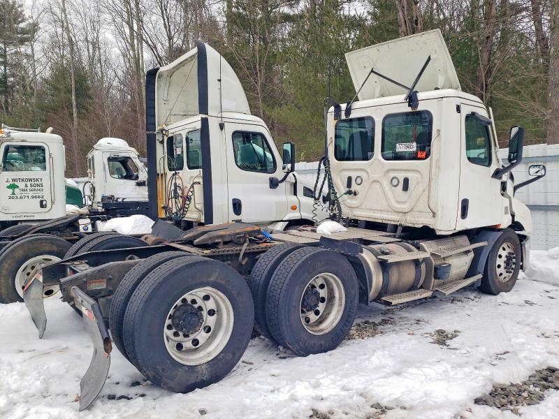 2024 Freigliner 2024 Freightliner Cascadia 116 Semi Truck