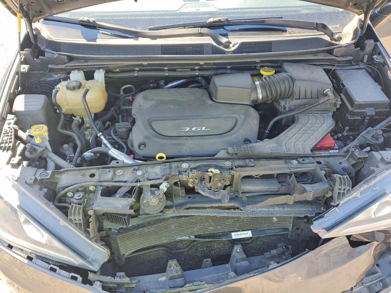 2017 Chrysler Pacifica Touring l