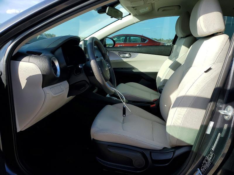 2022 KIA Forte fe