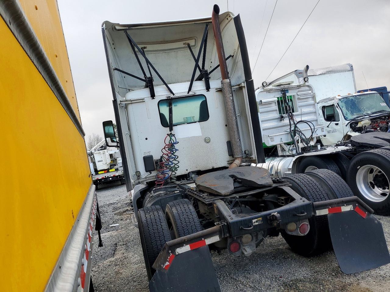 2016 Peterbilt 579 Semi Truck