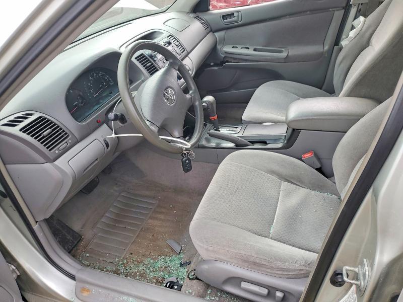 2002 Toyota Camry le